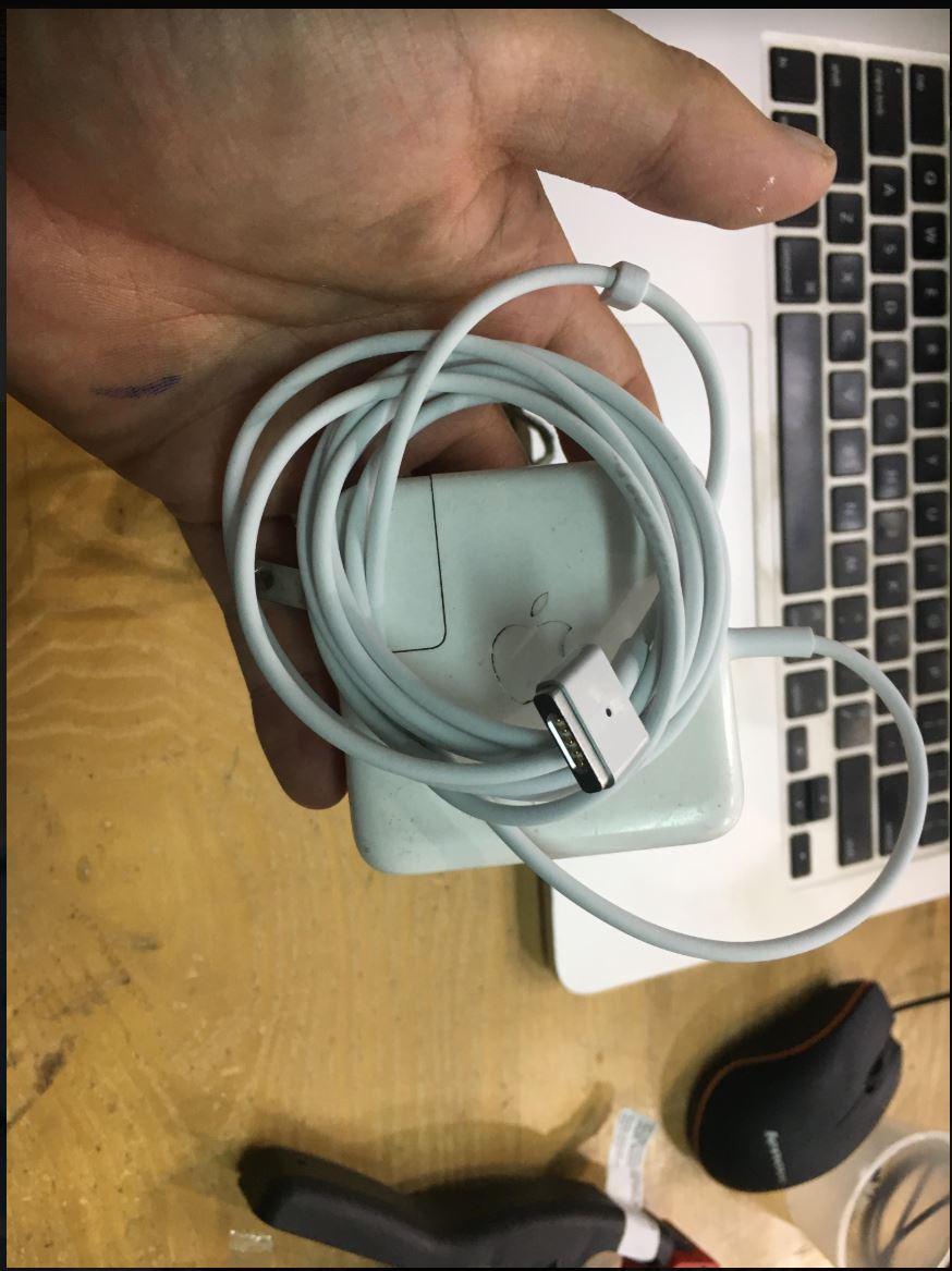 Macbook repair charger da nang 
